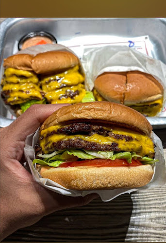 كفتيريا القريات الذهبية فرع مكه