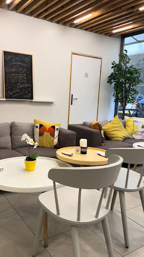 Opinii despre موماز în الدمام - الضيافة