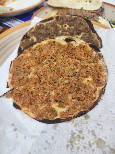 Opinii despre مطعم الكمال الدمشقي în المدينة المنورة - الضيافة