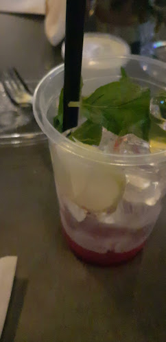 ناروكا كافيه - الضيافة