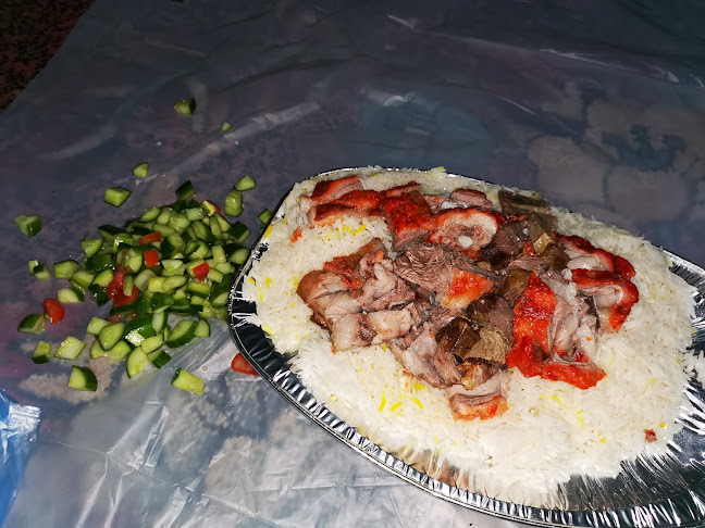 مطعم مندي الايغورية - الضيافة