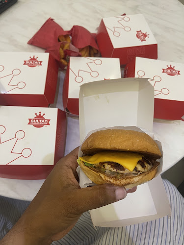 Opinii despre سلطان دي لايت برجر în مكة - الضيافة