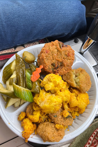 فلافل القاهرة للأكلات الشعبية - الضيافة