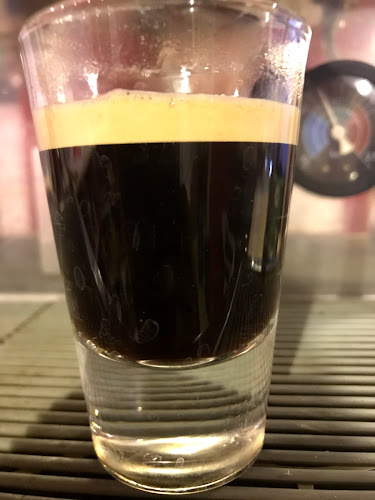 Opinii despre كلاسيك كوفي شوب Classic coffee shop în بيشة - الضيافة