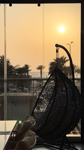 مطعم و مقهى بيتش هاوس - الضيافة