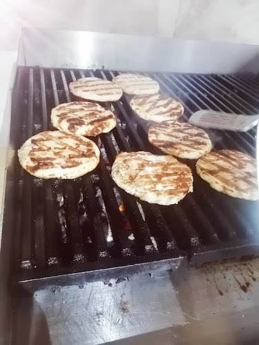 مطعم برجر جوهر - عرعر