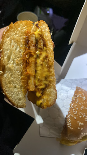 Opinii despre كيو بي برغر în الرياض - الضيافة