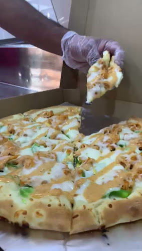 بيتزا الاسطورة - الضيافة