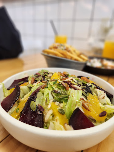 Comentarii opinii despre ايرلي كلوب