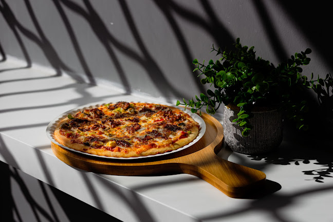 مطعم ومعجنات ماما خباز - الخبر