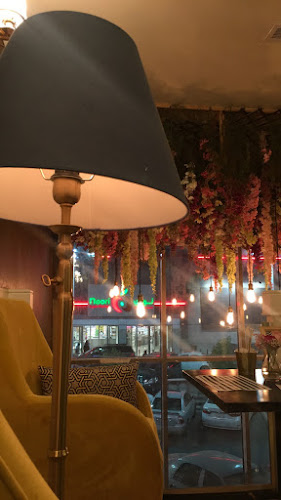 ديلاسيوس كافيه - الضيافة