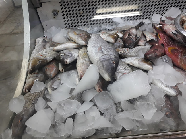 Comentarii opinii despre مطعم العوائل المينا للأسماك للمأكولات البحرية ينبع Mina Seafood Restaurent