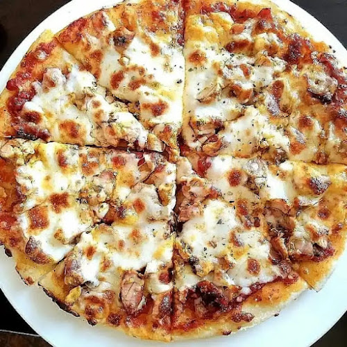 PIZAAV - الدمام