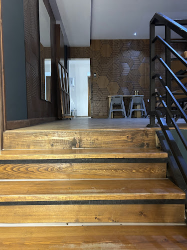 مطعم وكوفى ميكسولجي Mixology - بيشة