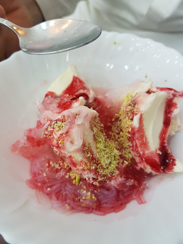 جدة آيسكريم الأفغاني - الضيافة