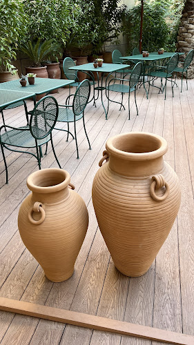 DIOR CAFE - الضيافة