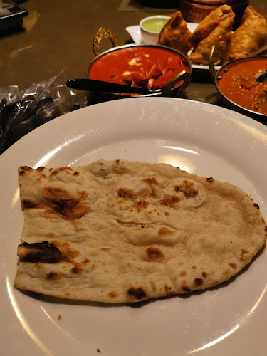 Opinii despre مطعم كاري ليف للأكلات الهندية în المدينة المنورة - الضيافة