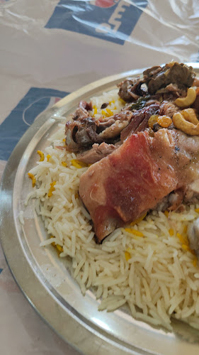 مطعم حنيذ علي رمزي - أبها