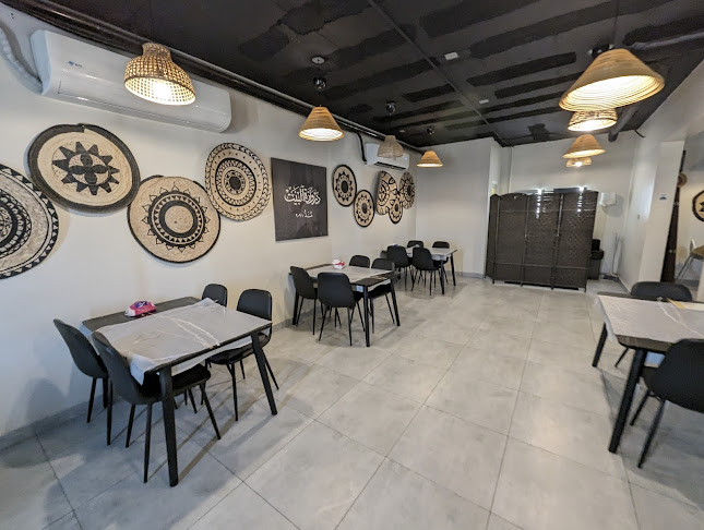 مطعم دروازة البيت للأكلات الشعبية