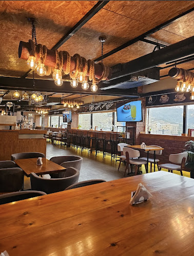 Opinii despre كولتشر كافيه în الباحة - الضيافة