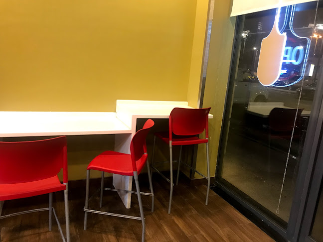 دومينوز بيتزا - الضيافة