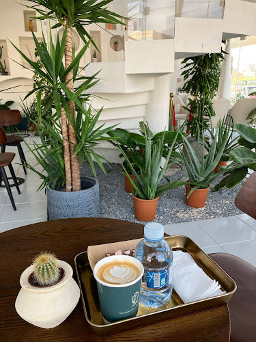 Comentarii opinii despre مقهى - مجتمع فناء