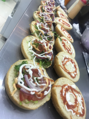 9322+43G، شارع محمد بن عبدالوهاب، مقابل فلفلة، حي طيبة، الفيصلية، طيبة، الدمام 32275