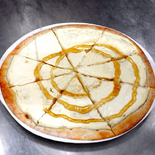 Comentarii opinii despre بيتزا ومناقيش الرمانه الدمشقيه