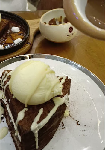 ام سي سي - الضيافة