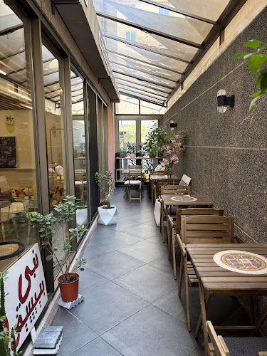 Opinii despre موماز în الدمام - الضيافة