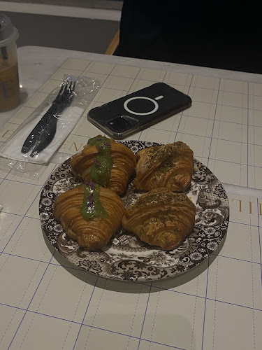 طريق الأمير نايف بن عبدالعزيز، العزيزية، الدمام 32424