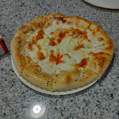 مطعم وجبات السريعة - المزاحمية