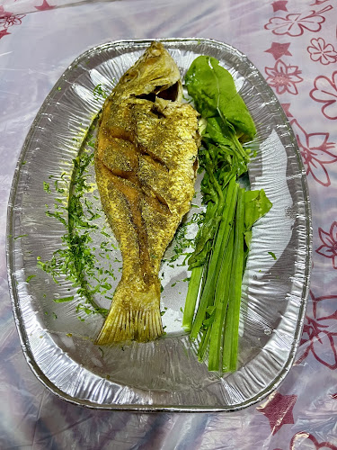 Opinii despre دار مبارك للماكولات البحرية والخليجية în الدمام - الضيافة