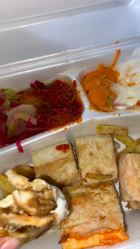 Comentarii opinii despre شاورما مختار الشام