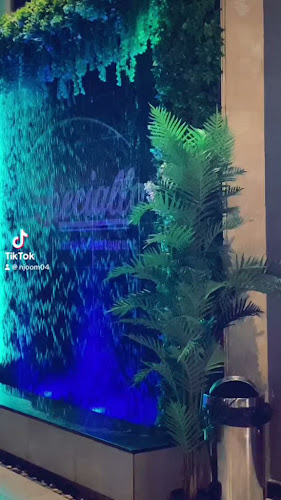 مطعم ولاونج سبيشلو - الضيافة