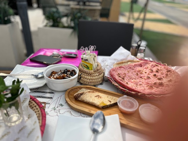 هيف وكيف كافيه