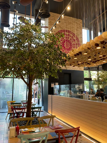 شارع الأمير عبدالعزيز بن مساعد بن جلوي، السليمانية، الرياض 12234