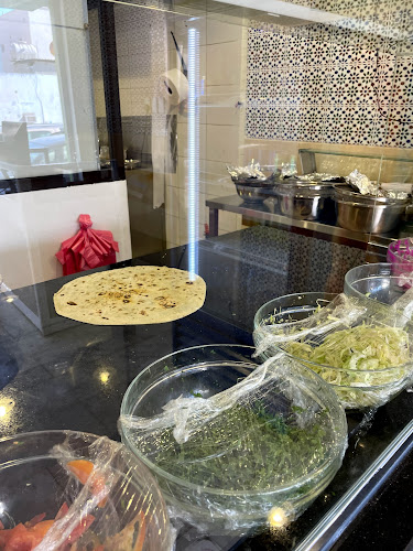 فلافل شرق - العمران