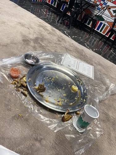 مطعم نصف مخصوص - الضيافة