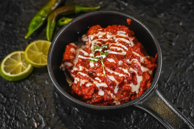 مطعم ذا باي الهندي - الضيافة