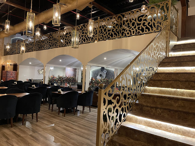 مطعم ولاونج شناشيل