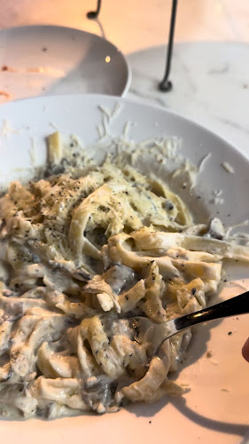 Comentarii opinii despre لافرينا 48