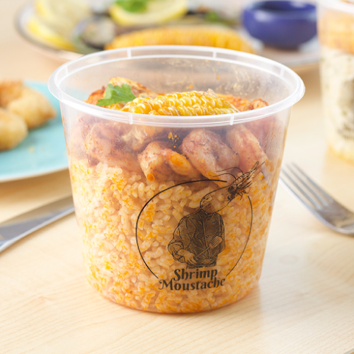 شرمب موستاش - الضيافة