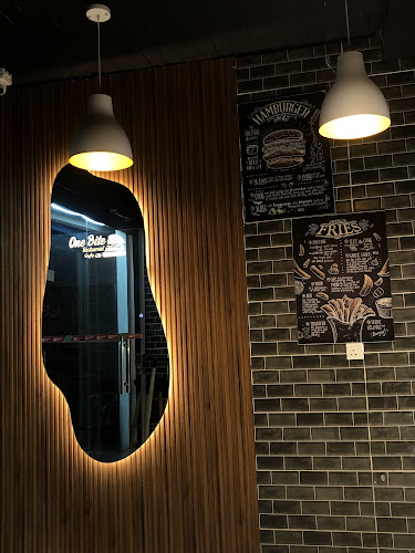 Comentarii opinii despre مطعم ون بايت ONE BITE