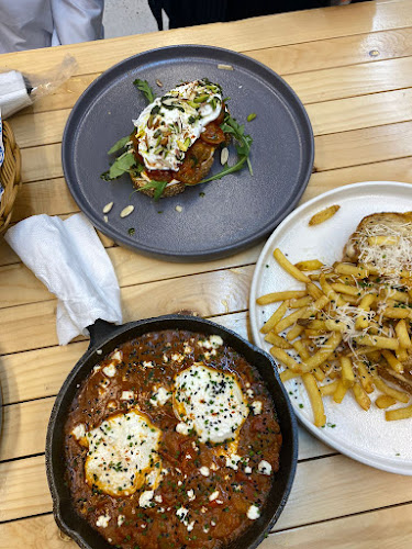 Comentarii opinii despre ايرلي كلوب