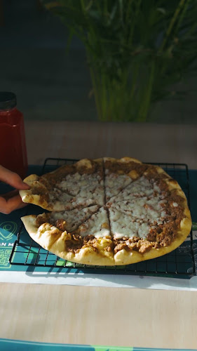 Opinii despre مطعم زيتون و تين în المدينة المنورة - الضيافة