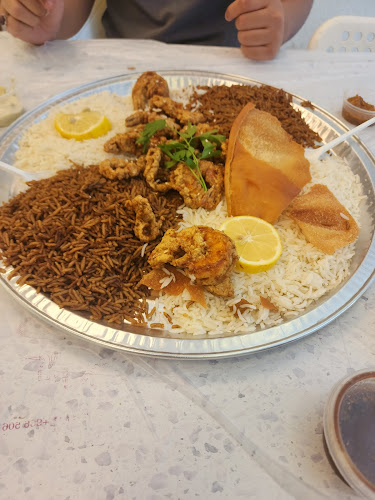 مطعم سمكنا - الضيافة