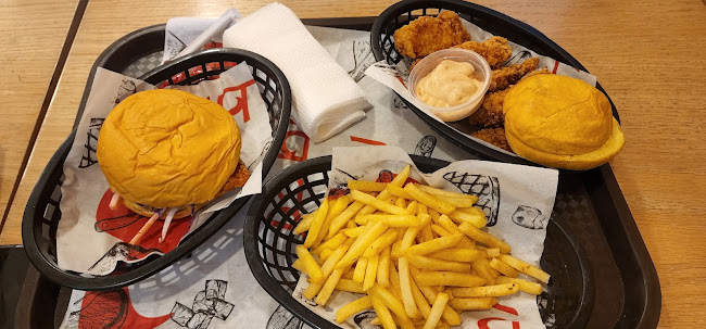 Opinii despre تشكن اند تشبز în جدة - الضيافة