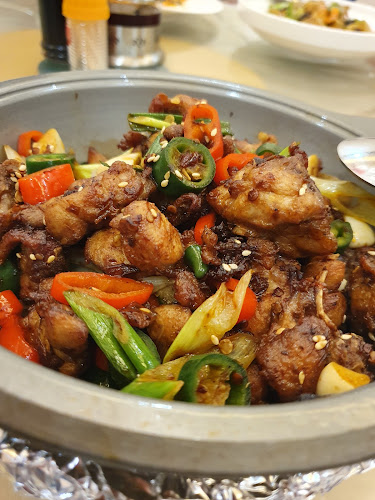 SILK ROAD Restaurant - الضيافة