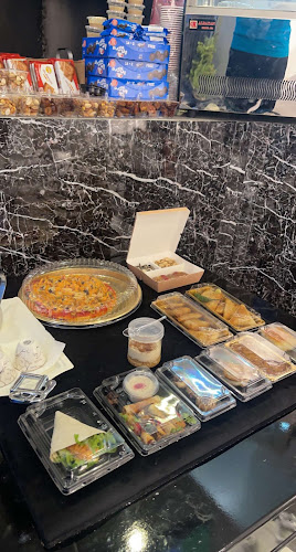 Opinii despre مقهى رمل و جمر în بيشة - الضيافة